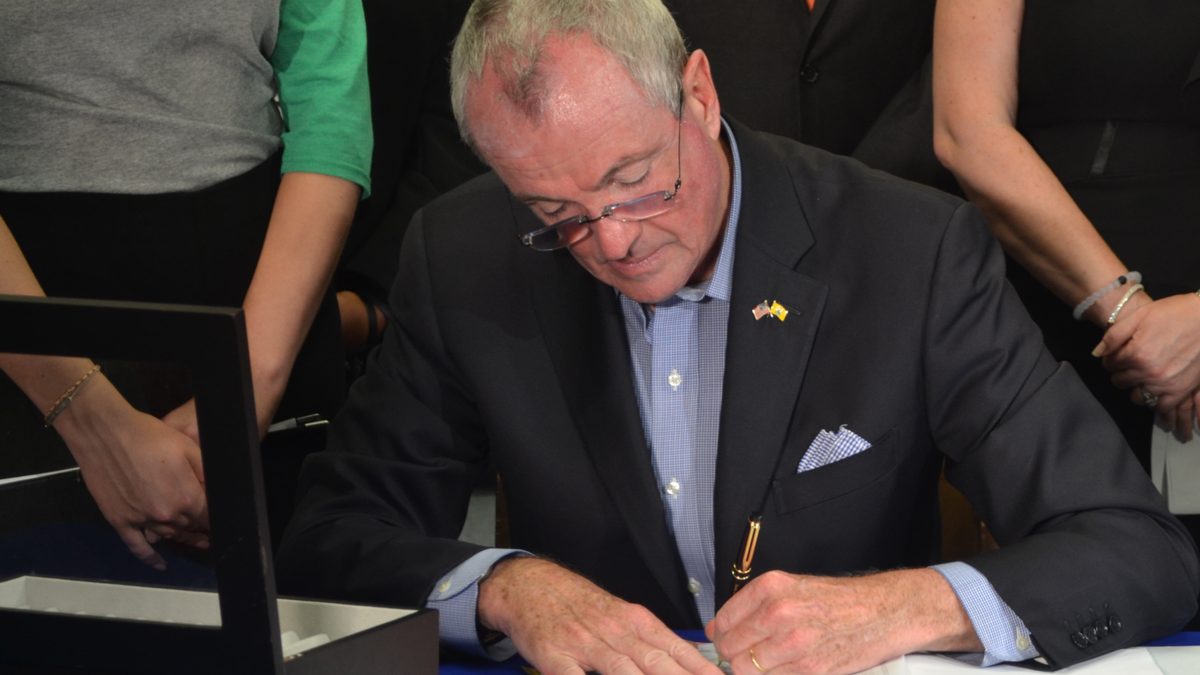 NJ Gov Murchy signing exec order